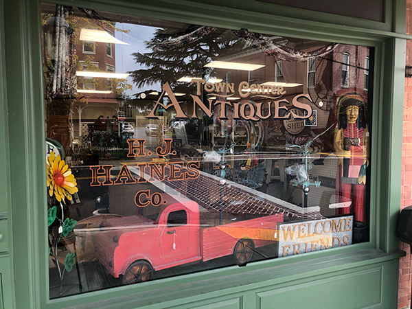 Town Center Antiques Berlin MD 2